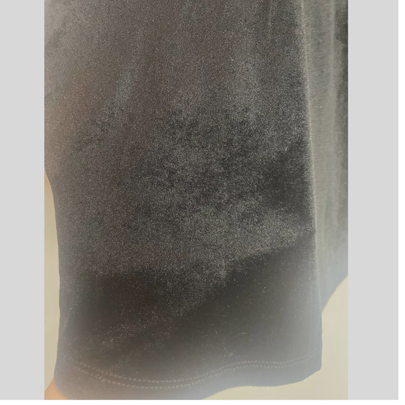 Another Love Acacia Velvet V-Neck Tank Top Black NWT Women’s Med - Picture 11 of 12